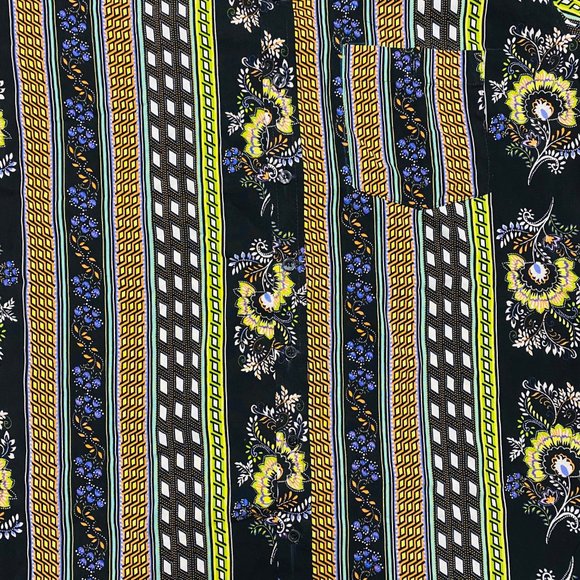 June Bloom button up - Picture 4 of 6